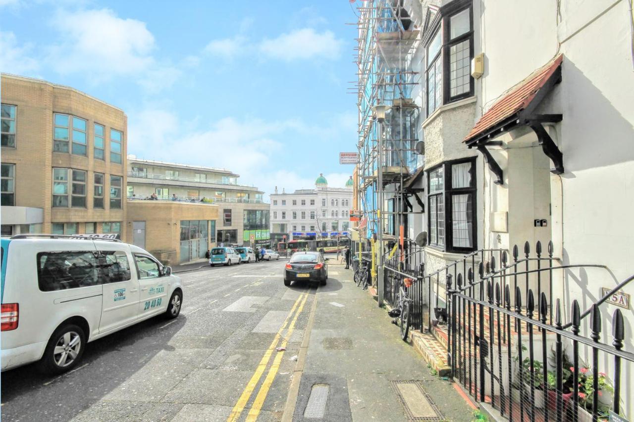 2 Bedroom Apartment - Queens Square Flat 1 Hove Esterno foto