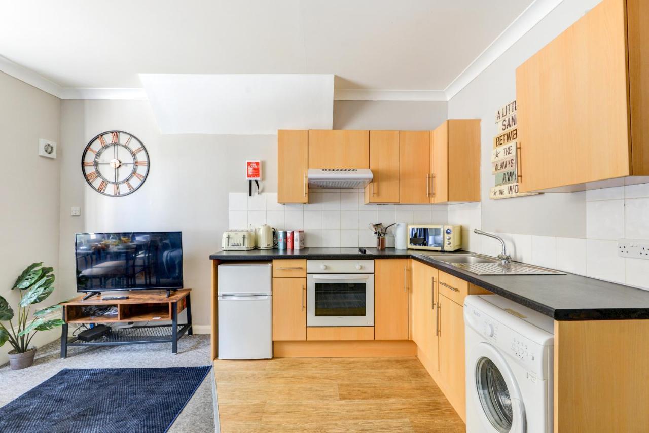 2 Bedroom Apartment - Queens Square Flat 1 Hove Esterno foto